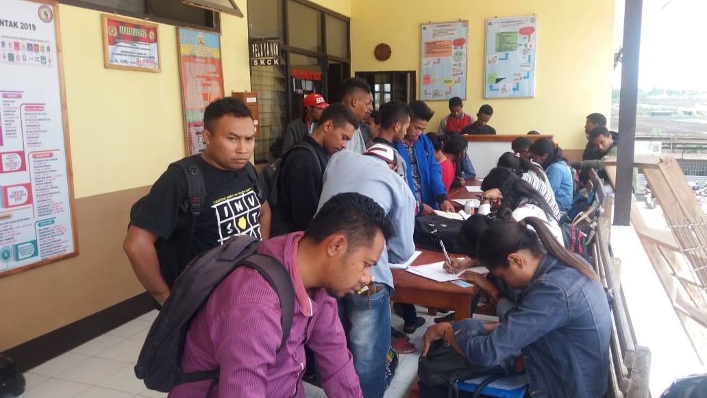 Pentingnya SKCK, Warga Padati Ruang Sat Intelkam Polres TTS