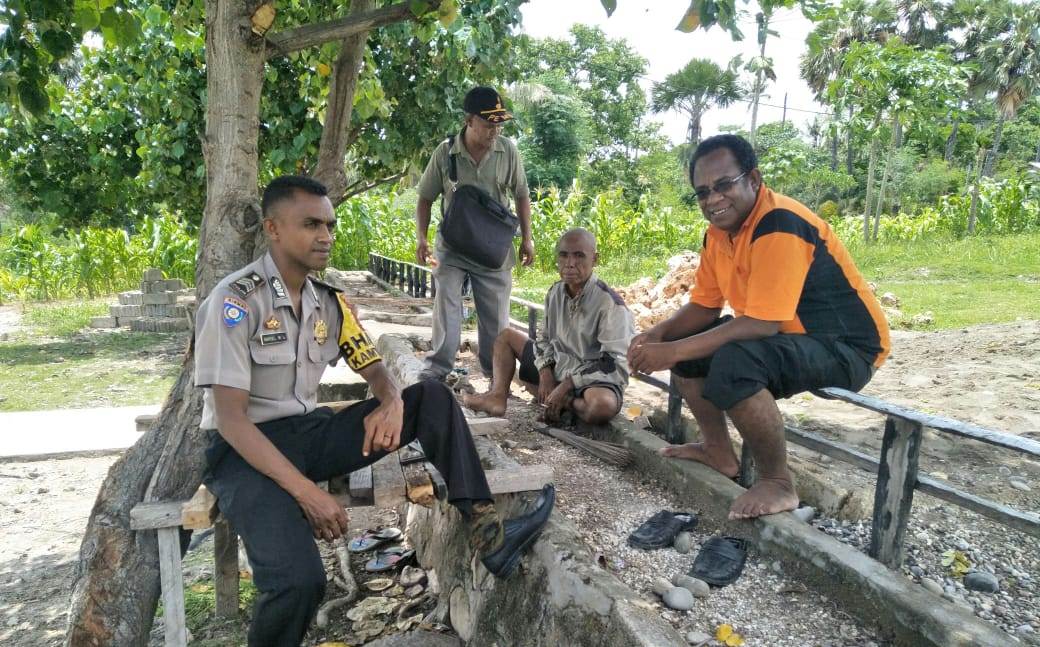 Bhabinkamtibmas, Sosok Polri Yang Selalu Hadir Di Tengah Warga