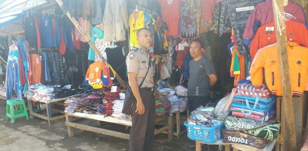 Patroli Dialogis, Bhabinkamtibmas Sambangi Pedagang Pasar