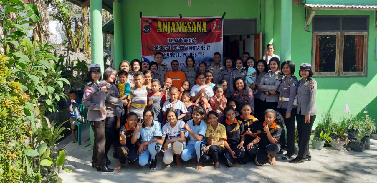 Peringati HUT Polwan KE – 71, Polwan Polres TTS Gelar Anjangsana