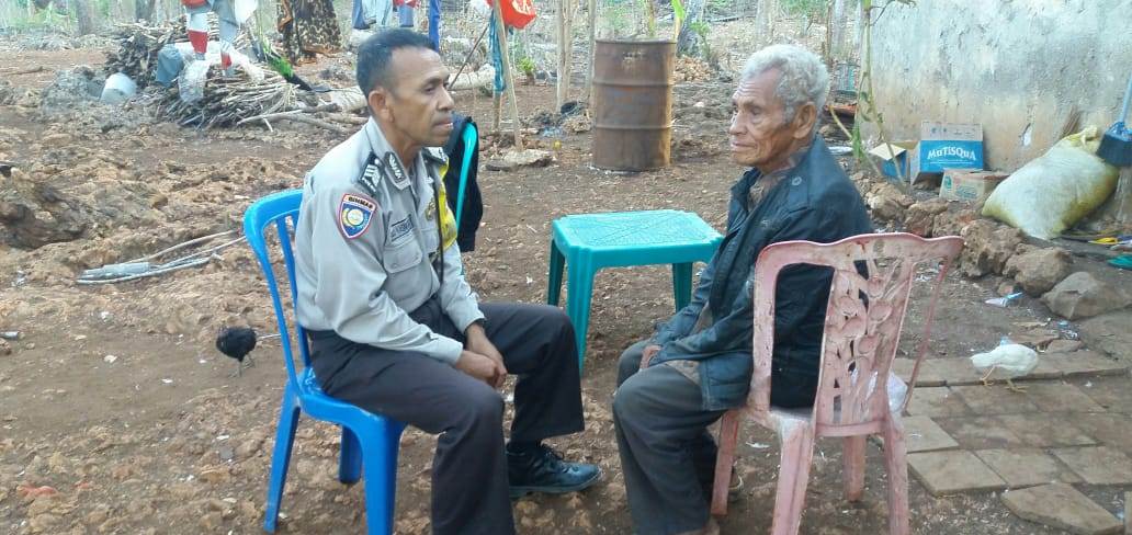 Bhabinkamtibmas Pol Sub Sektor Pasar Inpres Soe : Sama-sama Jaga Kamtibmas