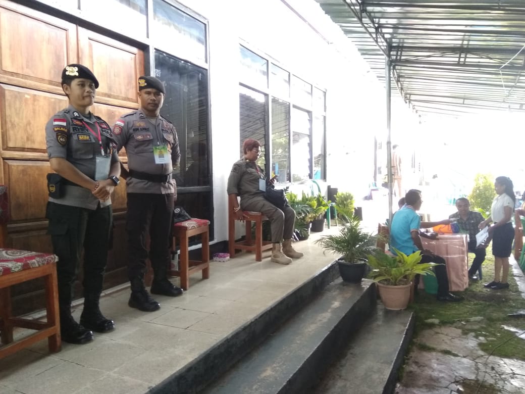Pengamanan Tes Penerimaan CPNS Oleh Personil Polres TTS