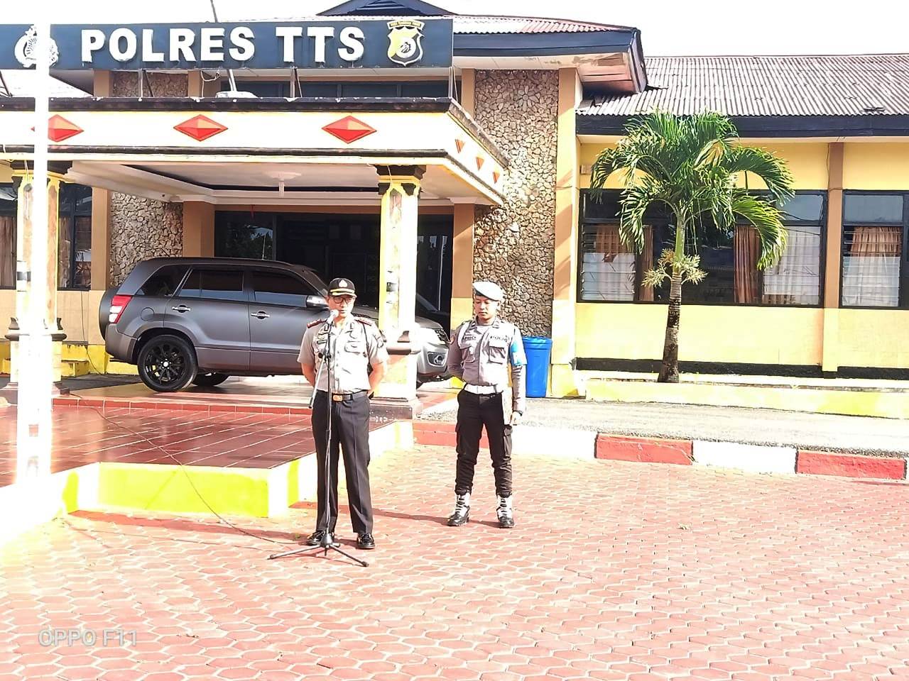 Apel Jam Pimpinan, Kapolres TTS Beri Arahan kepada Personil Polres TTS