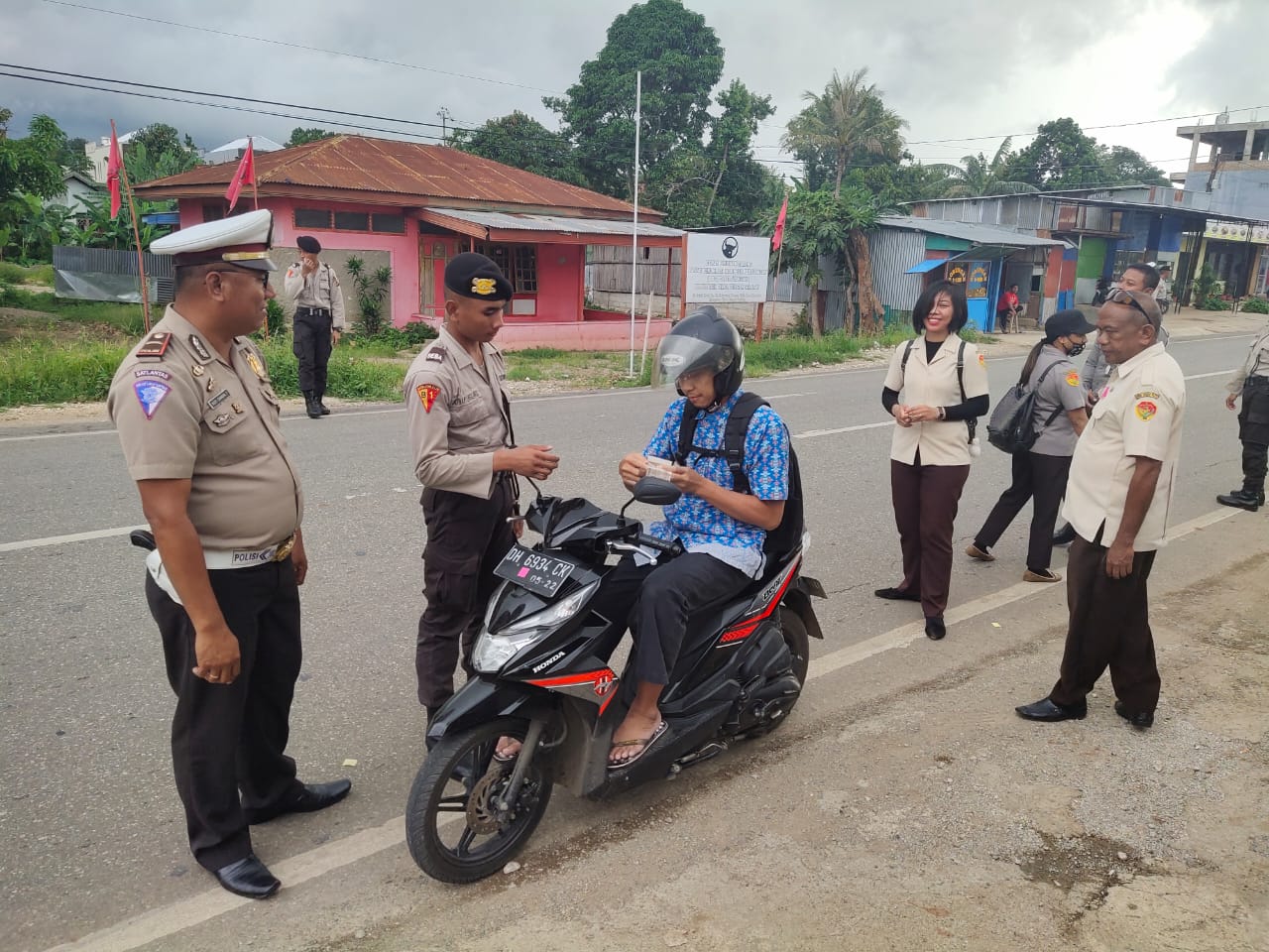 Bersama Instansi Terkait, Sat Lantas Polres TTS Melaksanakan Penertiban Ranmor