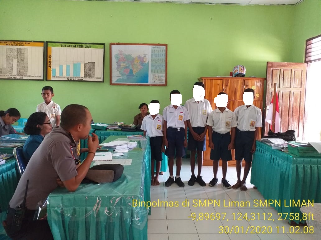 Bhabinkamtibmas Beri Pembinaan Kepada Para Siswa SMP