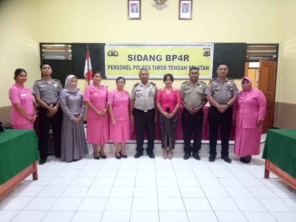 Dua Personil Polres TTS di Sidang BP4R