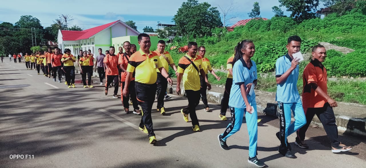 Meningkatkan Kesehatan dan Kebugaran Fisik, Personil Polres TTS Melaksanakan Olah Raga